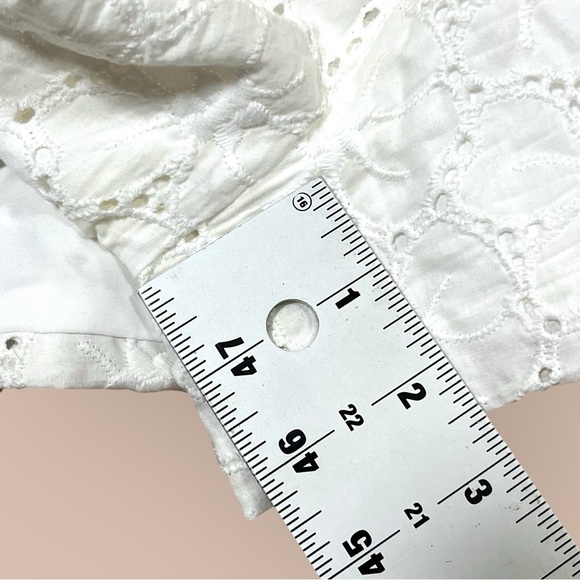 NWOT Altar'd state Baylyn Eyelet Romper - Picture 7 of 9